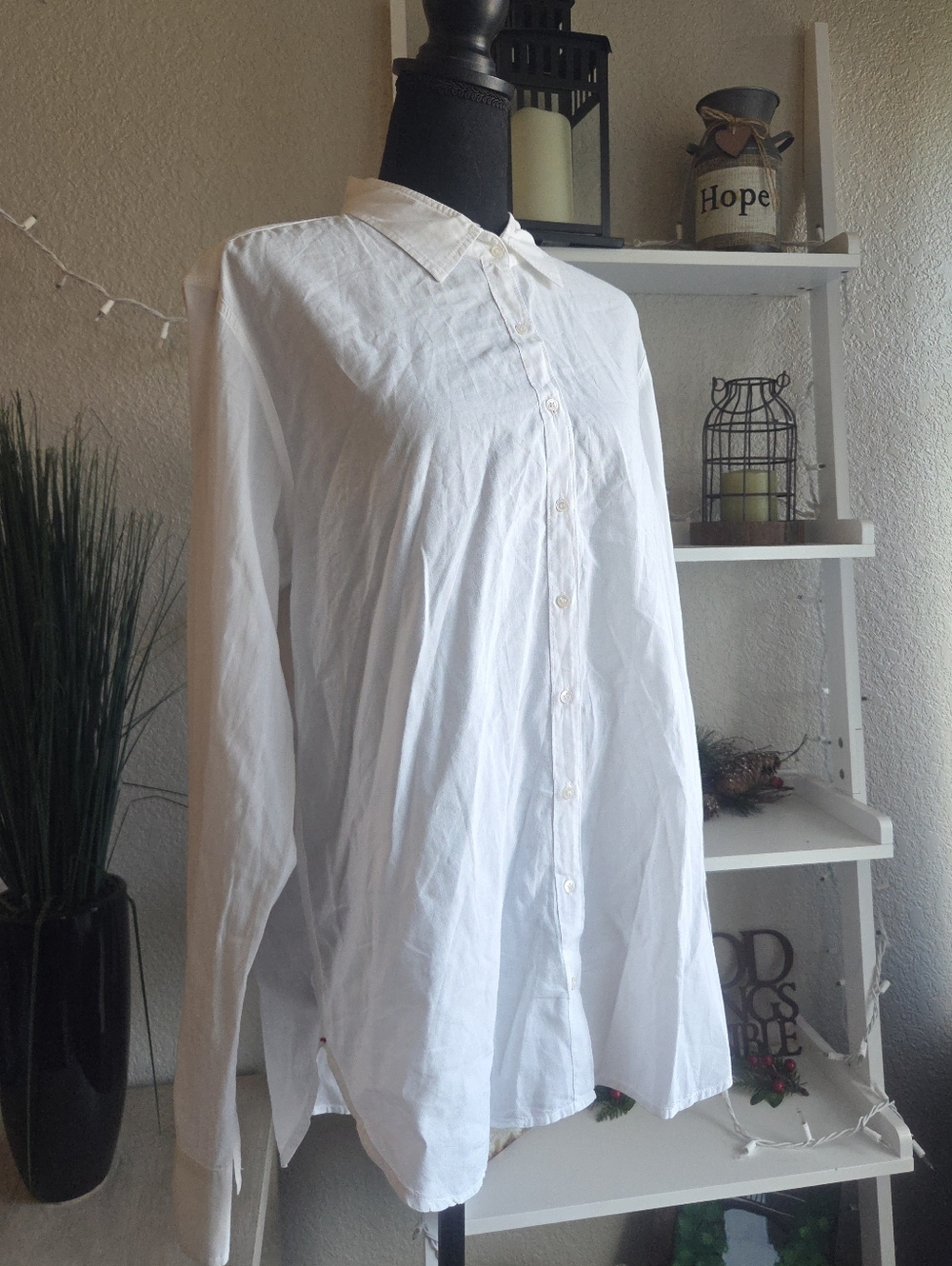 XiRENA White Beau Button-Up Shirt
